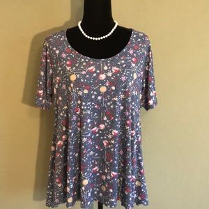 NWOT LulaRoe ladies top
